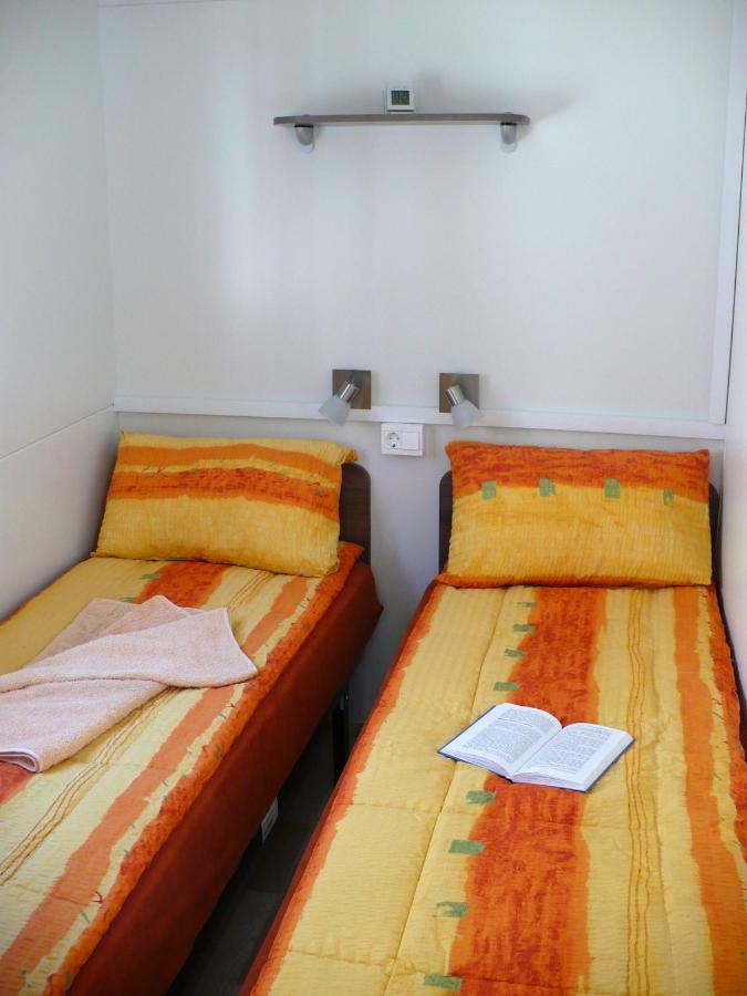 Victoria Mobilehome In Solaris Fkk Naturist Camping Resort Poreč Exterior foto